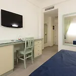 Hotel Summit