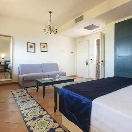 Hotel Summit 4*