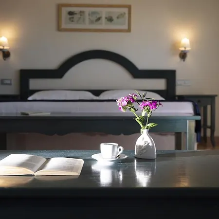 Hotel Summit
