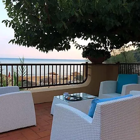 Summit Hotel Gaète