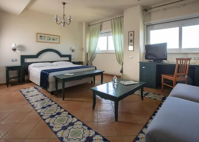 Hotel Summit Hotel 4*