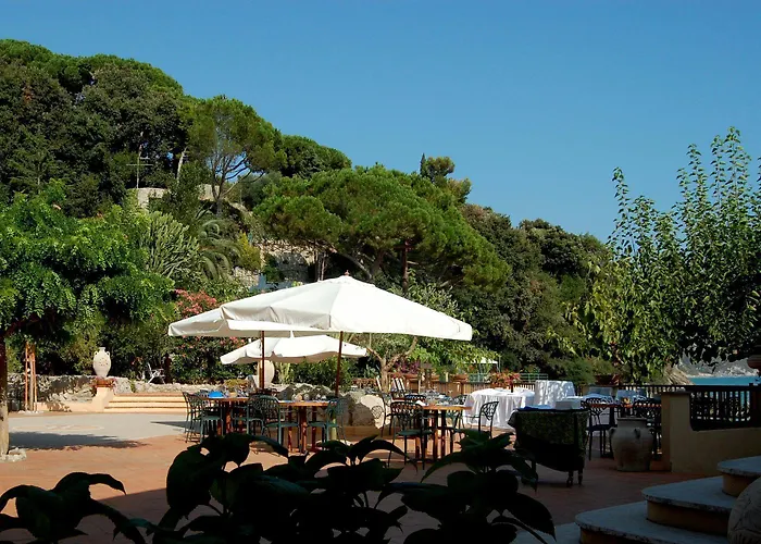 Summit Hotel Hotel 4*