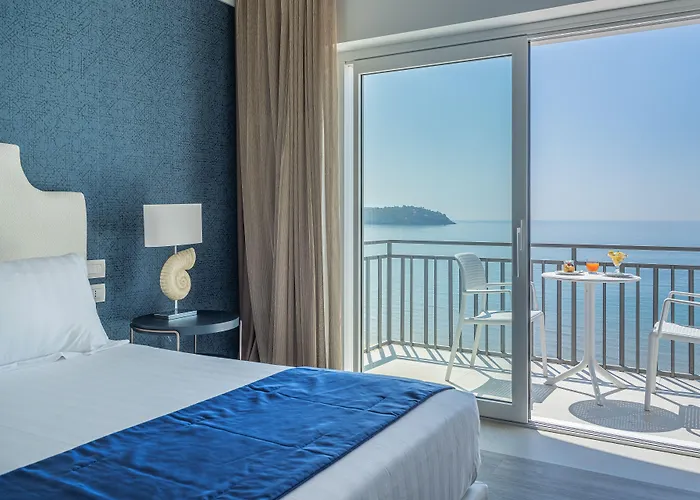 Hotel Summit Hotel 4*