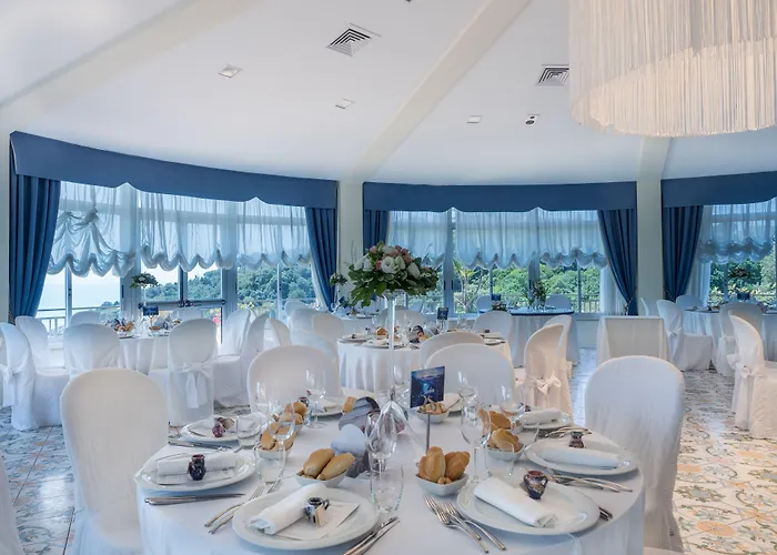 Summit Hotel Hotel 4*